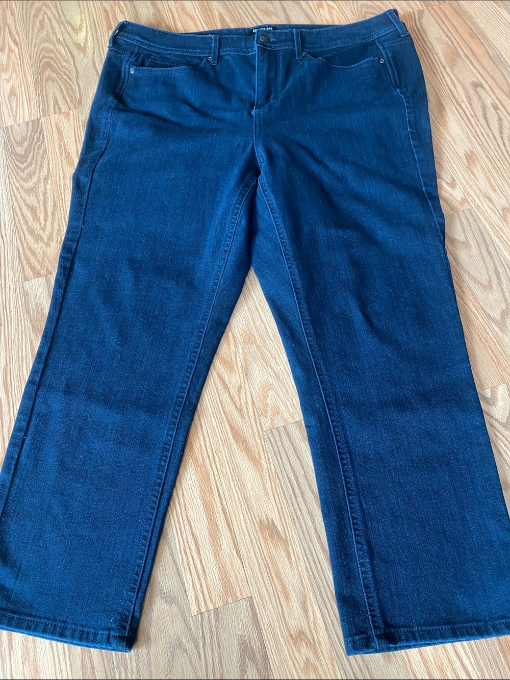 NYDJ Curves 360 Shape Dark Blue Capris18 Cut Jeans-18 Chic